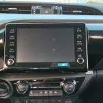 toyota hilux 2.4ltr 4x4 GLX GLX S SRS*Full option* M/T *Reverse camera*Dual A/C*Automatic climat - Thumbnail 20