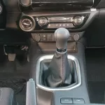 toyota hilux 2.4ltr 4x4 GLX GLX S SRS*Full option* M/T *Reverse camera*Dual A/C*Automatic climat - Thumbnail 21