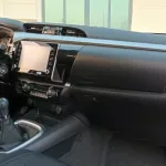 toyota hilux 2.4ltr 4x4 GLX GLX S SRS*Full option* M/T *Reverse camera*Dual A/C*Automatic climat - Thumbnail 24
