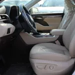 TOYOTA HIGHLANDER 2.5Ltr HEV LTD V HYBRID ELECTRIC VEHICLE MODEL 2022 - Thumbnail 5