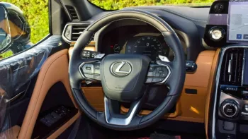 LEXUS LX 600 2022 (LOCAL PRICE) WARRANTY WITH SERVICE AL FUTTAIM