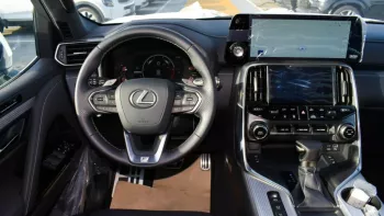 Lexus LX 600 f sport v6 2022 3.5L 4WD
