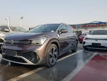 Volkswagen ID.6 CROZZ PURE +/+ Sunroof Full Electric Car 2022