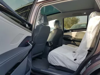 Volkswagen ID.6 CROZZ PURE +/+ Sunroof Full Electric Car 2022