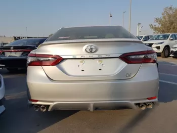 Toyota Camry SE V6 3.5L 2022 Full Option