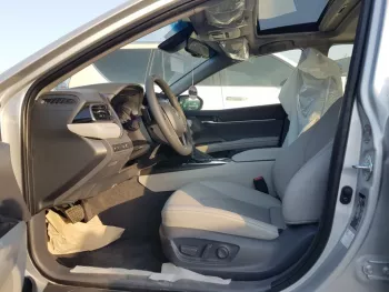Toyota Camry SE V6 3.5L 2022 Full Option