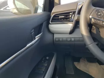 Toyota Camry SE V6 3.5L 2022 Full Option