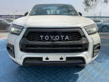 Toyota Hilux 4.0L V6 GR 2022 A/T Pickup Double Cup