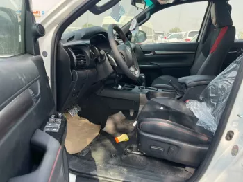 Toyota Hilux 4.0L V6 GR 2022 A/T Pickup Double Cup