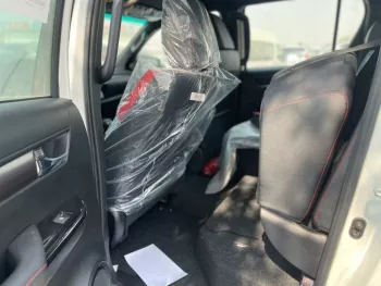 Toyota Hilux 4.0L V6 GR 2022 A/T Pickup Double Cup