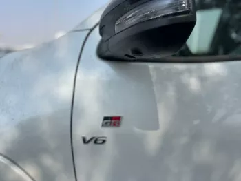 Toyota Hilux 4.0L V6 GR 2022 A/T Pickup Double Cup