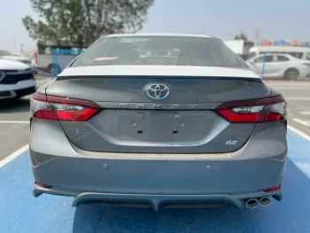 Toyota Camry SE V6 3.5L 2022