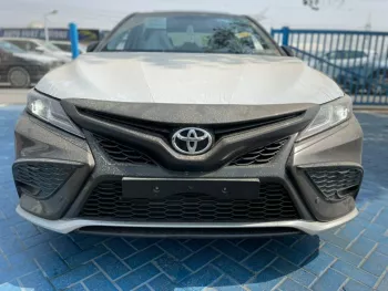 2022 Toyota Camry SE 3.5L V6