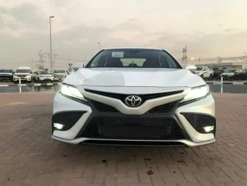 TOYOTA CAMERY SE V6 2023