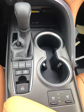 TOYOTA CAMERY LUMIERE 2023 HYBRID