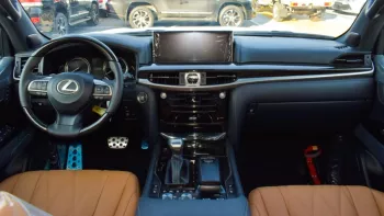 LEXUS LX 570 BLACK EDITION S 2021
