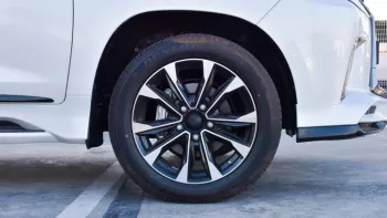 LEXUS LX 570 BLACK EDITION S 2021