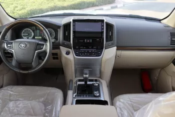 Toyota Land Cruiser GXR 4WD V8, 2021 4.6L