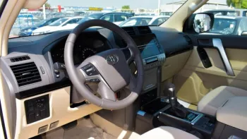 2022 Toyota Prado TXL 2.7 A/T sunroof