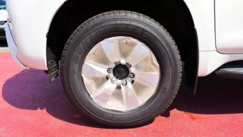 2022 Toyota Prado TXL 2.7 A/T sunroof