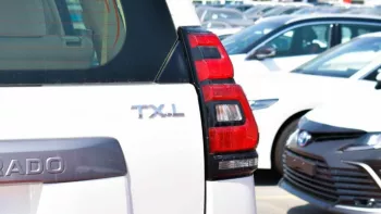 2022 Toyota Prado TXL 2.7 A/T sunroof