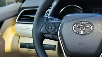 2022 Toyota Camry GLE 2.5 Hybrid