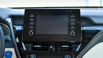 2022 Toyota Camry GLE 2.5 Hybrid