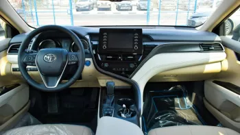 2022 Toyota Camry GLE 2.5 Hybrid