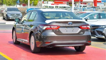 2022 Toyota Camry GLE 2.5 Hybrid