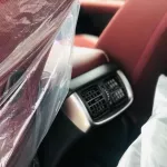 Hilux 2022 GCC spec full options petrol - Thumbnail 9