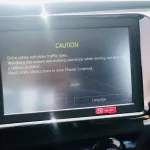 Hilux 2022 GCC spec full options petrol - Thumbnail 14