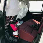 Hilux 2022 GCC spec full options petro automatic - Thumbnail 8