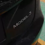 tesla model 3 - Thumbnail 9