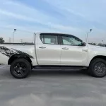 TOYOTA HILUX 2.4L DSL 2022 AT - Thumbnail 6