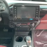 TOYOTA HILUX 2.4L DSL 2022 AT - Thumbnail 11
