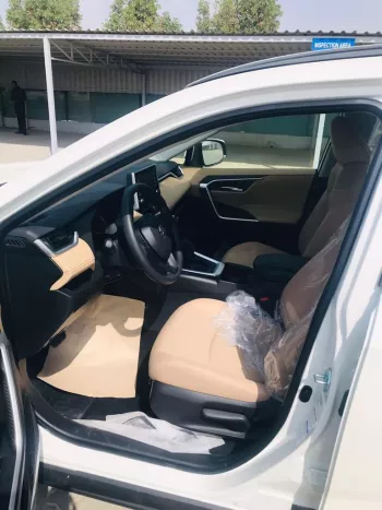 TOYOTA RAV4 2.5L 4X4 MID OPTION 2022