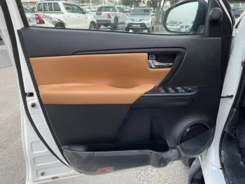 TOYOTA FORTUNER 2022 PETROL 4X2 2.7L