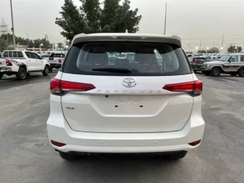 TOYOTA FORTUNER 2022 PETROL 4X2 2.7L
