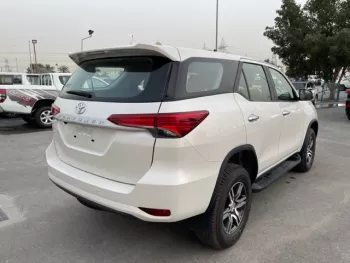 TOYOTA FORTUNER 2022 PETROL 4X2 2.7L