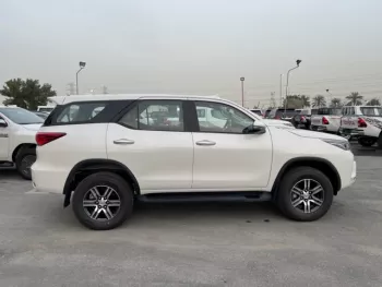 TOYOTA FORTUNER 2022 PETROL 4X2 2.7L