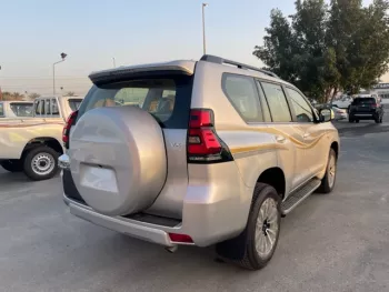 TOYOTA LAND CRUISER PRADO 4.0L VX 2022
