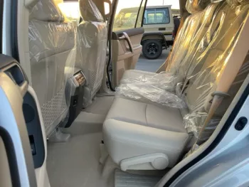 TOYOTA LAND CRUISER PRADO 4.0L VX 2022
