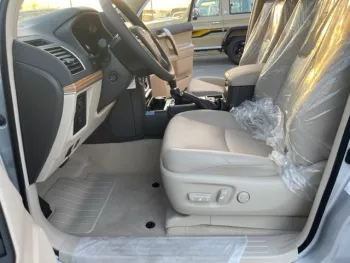 TOYOTA LAND CRUISER PRADO 4.0L VX 2022