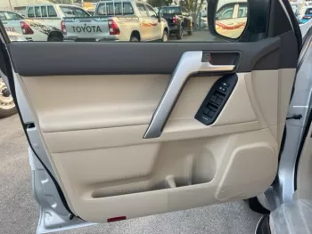 TOYOTA LAND CRUISER PRADO 4.0L VX 2022