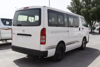 TOYOTA HIACE 2.5L STD ROOF 2023