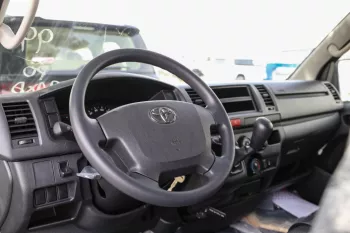 TOYOTA HIACE 2.5L STD ROOF 2023