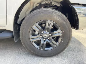 TOYOTA HILUX 2.7L 2021