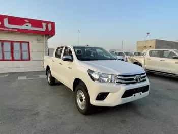 TOYOTA HILUX 2.4L DC 4X4 AT BASIC MY2022
