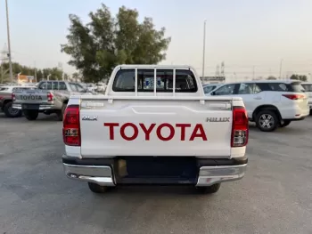 TOYOTA HILUX 2.4L DC 4X4 AT BASIC MY2022