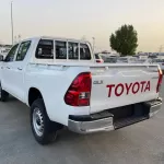 TOYOTA HILUX 2.4L DC 4X4 AT BASIC MY2022 - Thumbnail 7